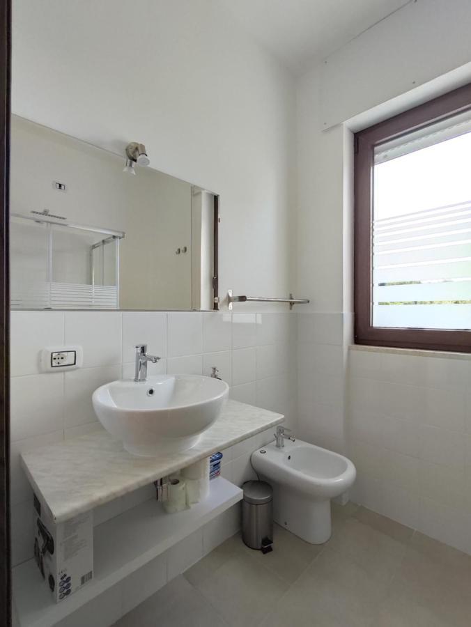 Cristian Rooms อาโวลา ภายนอก รูปภาพ