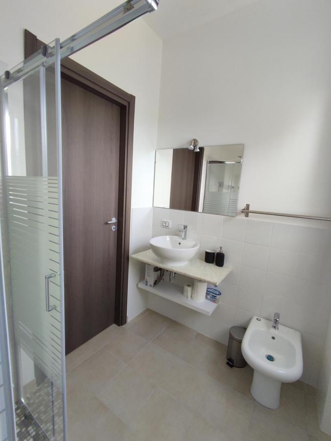 Cristian Rooms อาโวลา ภายนอก รูปภาพ