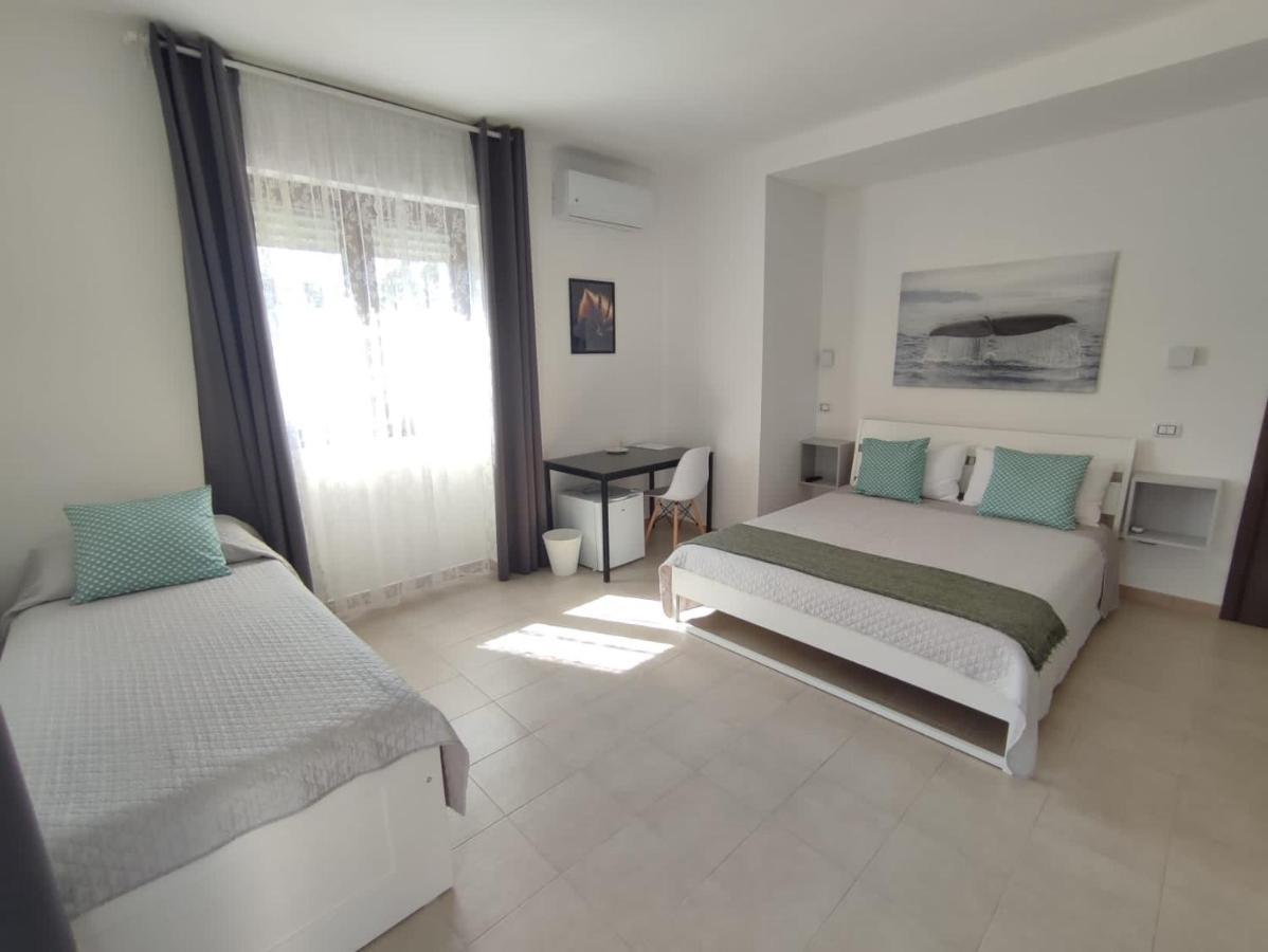Cristian Rooms อาโวลา ภายนอก รูปภาพ