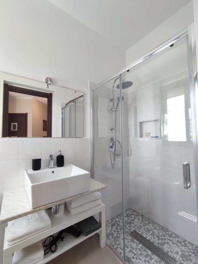 Cristian Rooms อาโวลา ภายนอก รูปภาพ